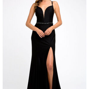 V-Neckline Prom Evening Black Dress JT239